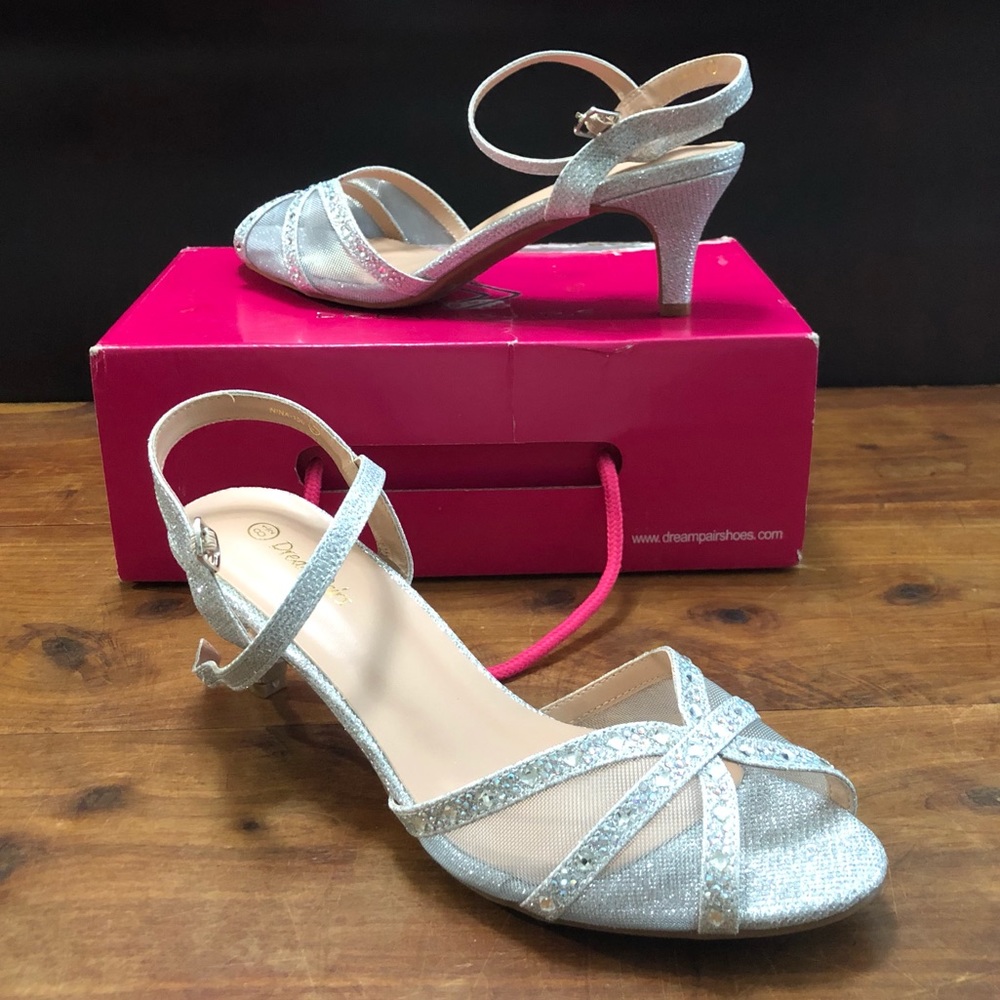Dream Pairs Silver Dress Shoes